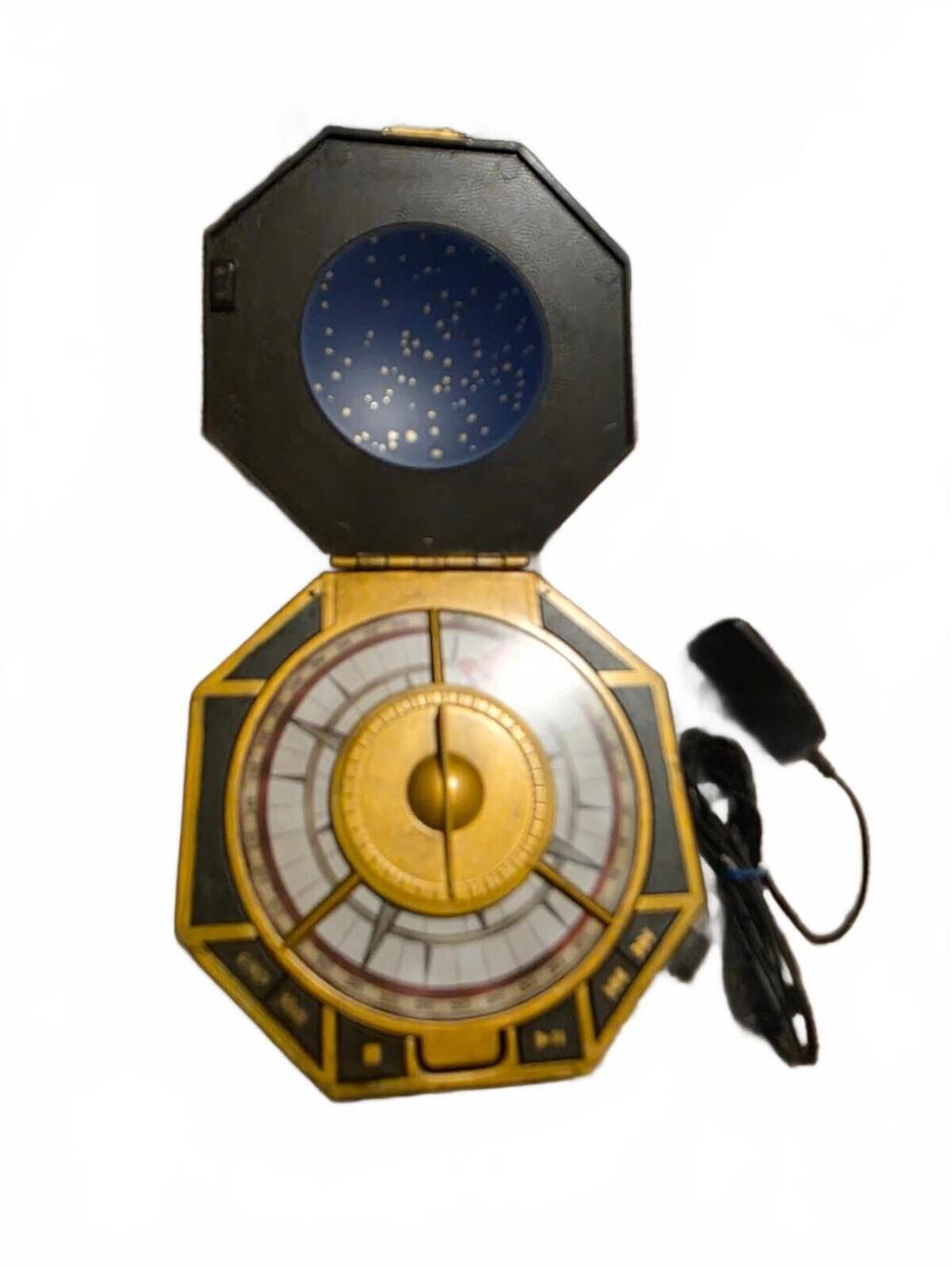 Disney Pirates of The Caribbean Compass Cd Player